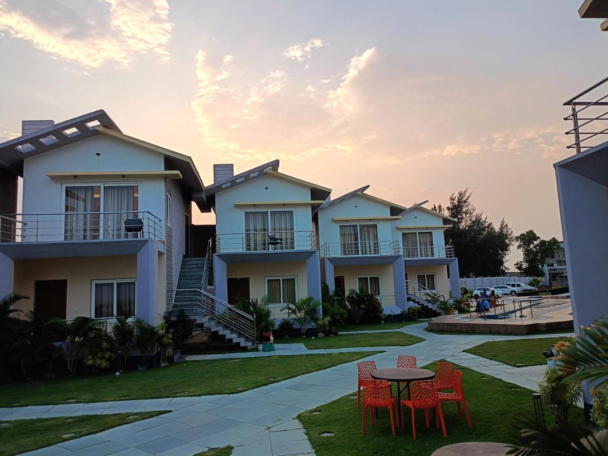 Parth King Beach Resort Mandarmani Exterior foto